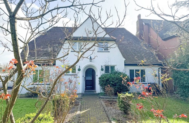 Large 8 Bedroom House in Edgbaston
