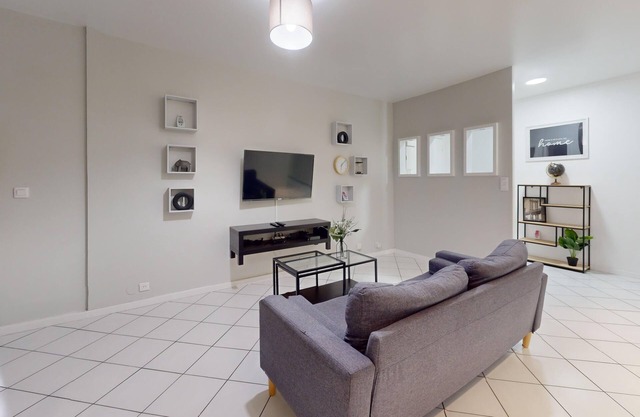 Large bright apartment in Le Havre
