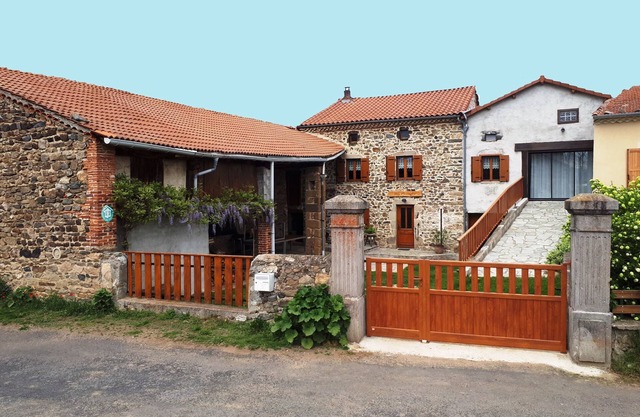 Large cottage "Chez Marinette" sleeps 15