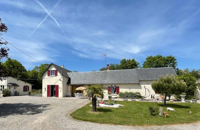 Large countryside family house with fireplace and enclosed garden