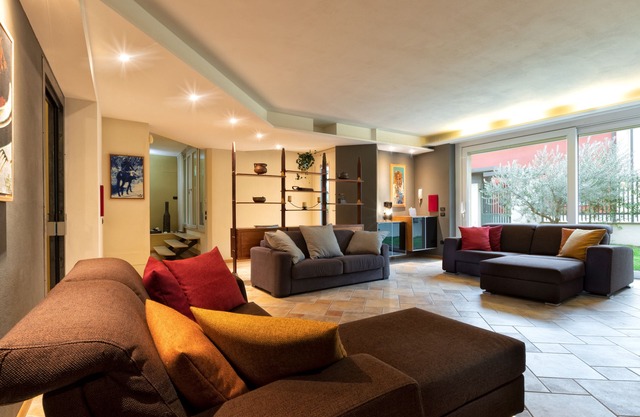 Large, elegant and comfortable in the center, 20 min. from Lake Garda, 1 hour from Venice