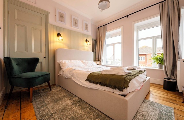 Large Home in Cardiff's City Center 14 Beds