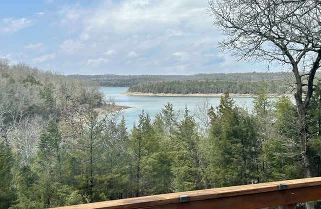 Large Home on Bull Shoals Lake with Core Lake Access