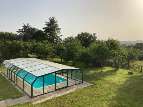 Large House On Farm With Own Heated Pool, As Seen On BBC TV