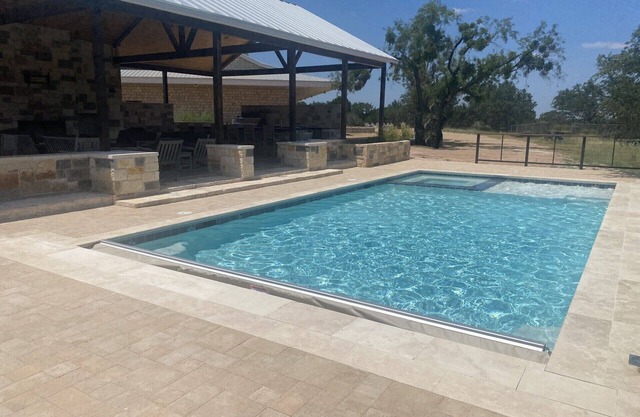 Large Luxury Ranch for Conferences and Retreats - sleeps 44