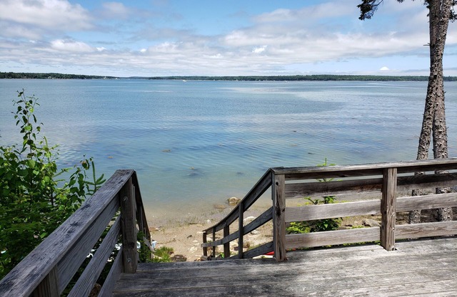 Large Oceanfront house in Gouldsboro, Maine near Acadia NP; Views!