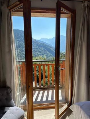 Large private chalet in Vaujany