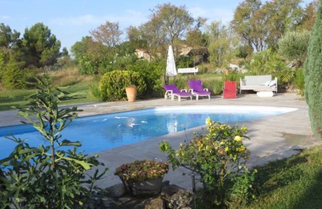 Large Provencal villa in a corner of paradise on 8000 m2 of land