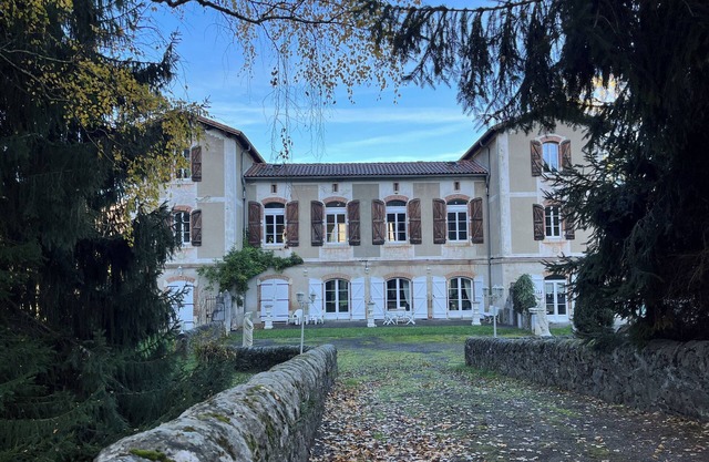 Large residence in the Pyrenees sleeping up to 20 people