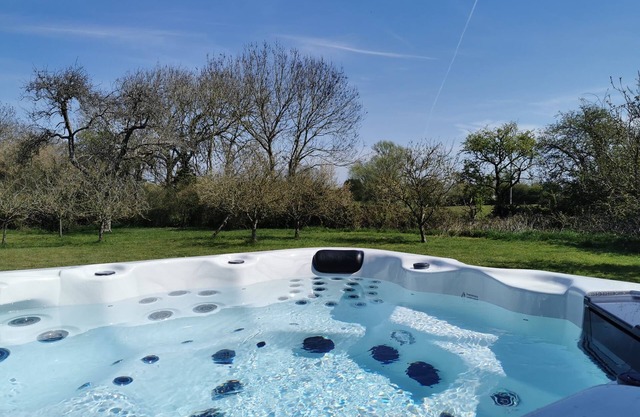 Large three bedroom lodge with private hot tub, located in the heart of Somerset.