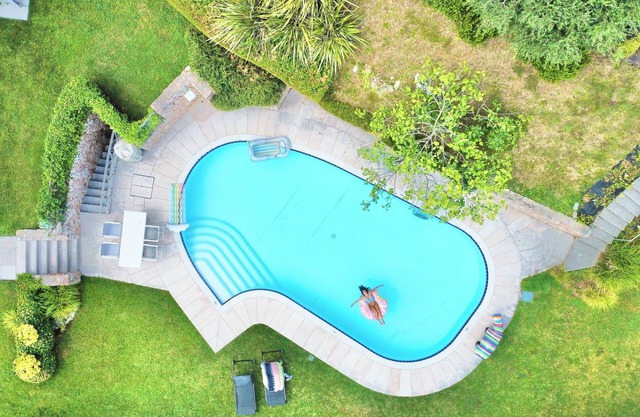 Large Villa in the Countryside, Private Pool and Garden — 10min from Lake Garda