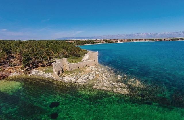 Large XXL house with a great plot for the perfect vacation with the whole family.