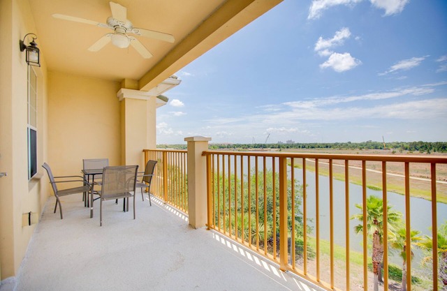 Last Minute Disney Getaway! Luxury Condo with Private Balcony. Book Now! #39238
