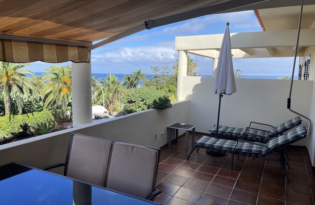 Last minute wifi free - Heated pool - Terrace apartment directly on the beach