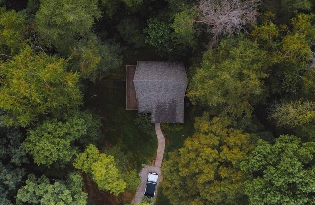 Laurelwood - Hosted by The Chalets