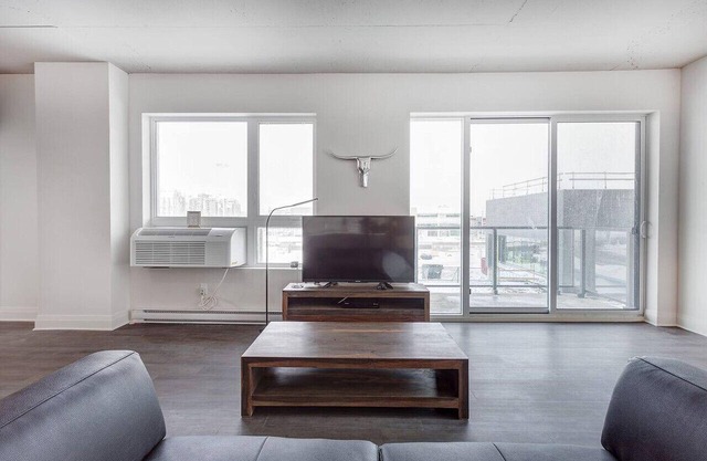 Laval - Equinoxe 3B2B