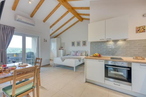 LAVANDA - Relax in Greenery & Explore Istria