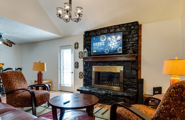 Lawrence Vacation Rental ~ 12 Mi to Indianapolis!