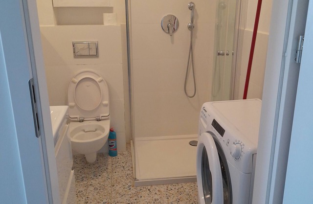 Lazienki Krolewskie appartment