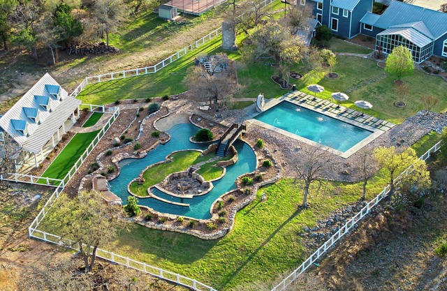 Lazy River Ranch-Pool, Events, Golf, Fire Pit,Yoga