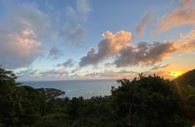 LE BLANC HIDEAWAY- 3 MIN FROM THE BEACH