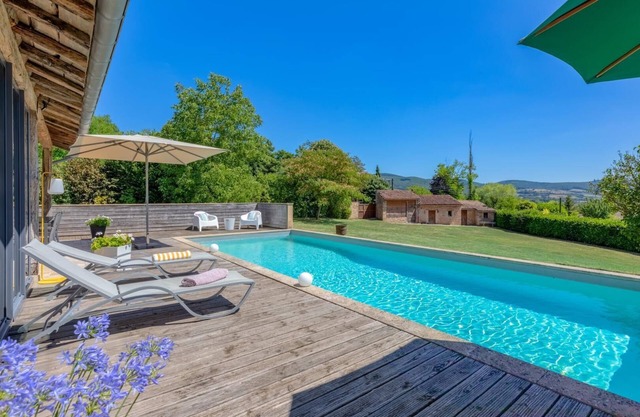 Le Clos des Acacias - CLUNY