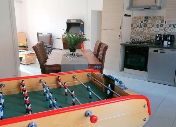 LE COCOON D'ANNABELLE - JOLIE MAISON avec JEUX ET GRAND JARDIN
