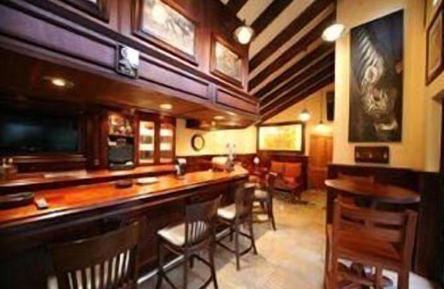 Le Cozmo Guest House