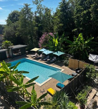 Le Havre de paix vue sur piscine