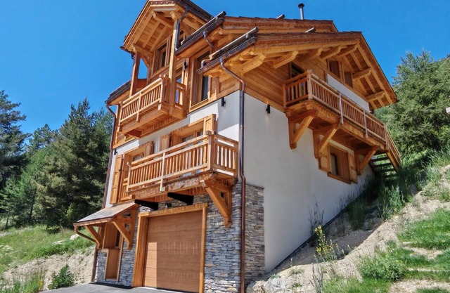 LE LOUP BLANC Chalet | 3 bed rooms | Ceillac