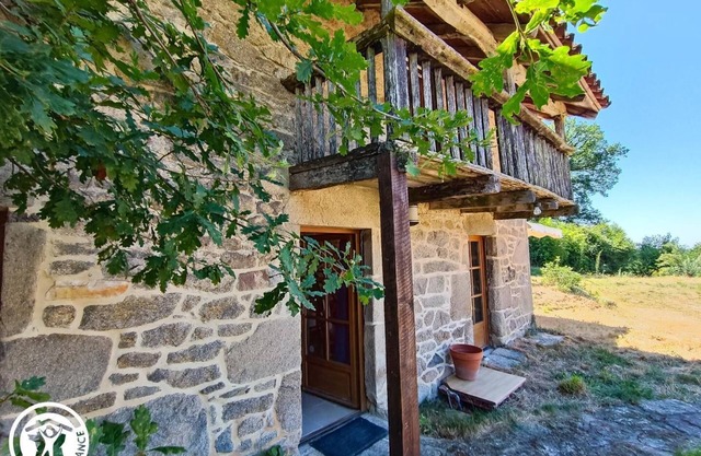 Le Mas au Camélia - LAURESSES