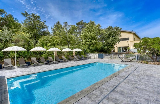 Le Mas de L'esteloun - Piscine & Spa - sleeps 20 people