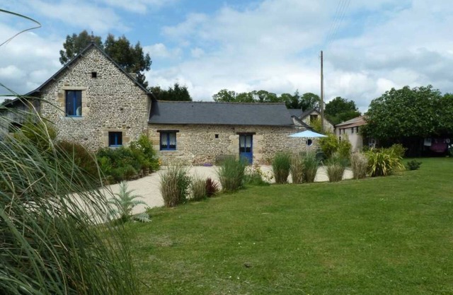 Le Paon - Yvignac LA Tour
