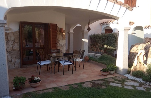 Le Rose House Holiday home for 3 people. Sardinia, Budoni, Tanaunella