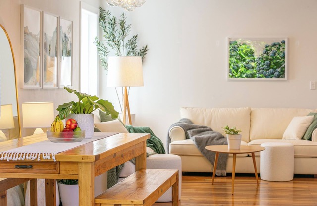 Leafy Wadestown Retreat Near CBD, Stadium, Ferry and Free Double Garage