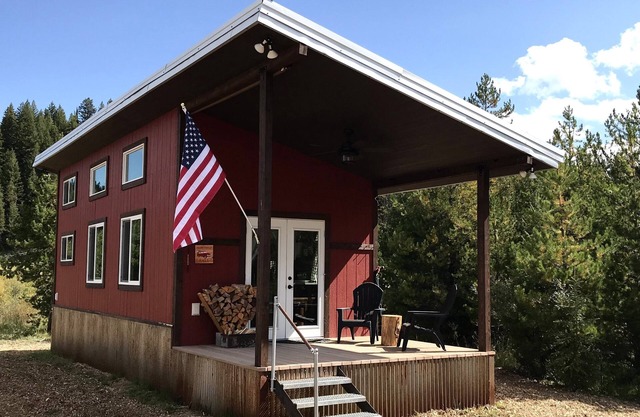 LEGACY CREEKS RANCH CABINS