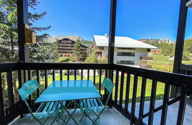 Les 4 Flocons Modern comfort, sunny balcony & broadband fiber in Auron