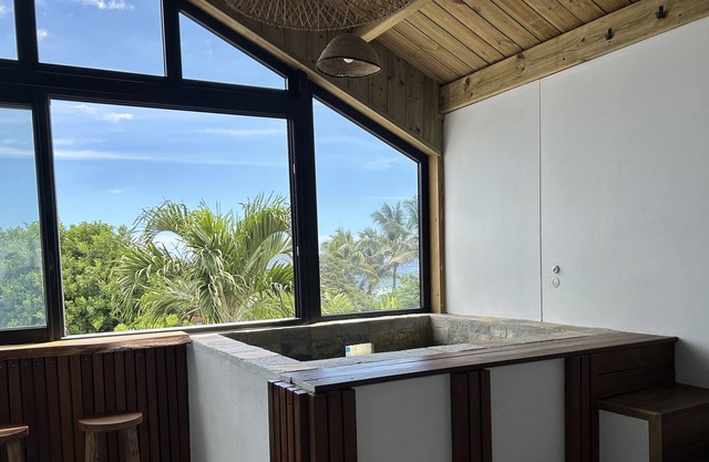 LES PALMIERS 1 - appt 4 people in the West with jacuzzi near the beaches