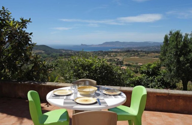 Les Vignes by Interhome