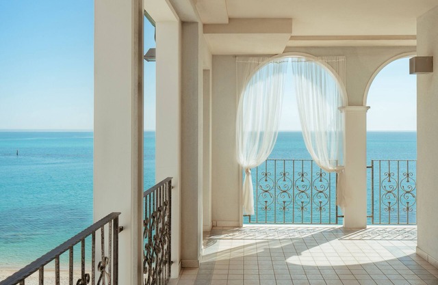 Life Hotel Seaview & Spa