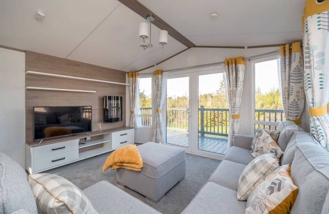 Lisa Marie-Luxury Caravan-Seton Sands-8 Berth