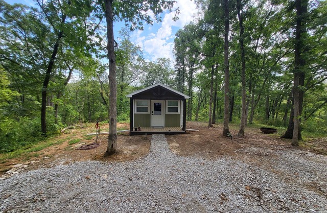 Little Cabin in the Woods Private and Secluded