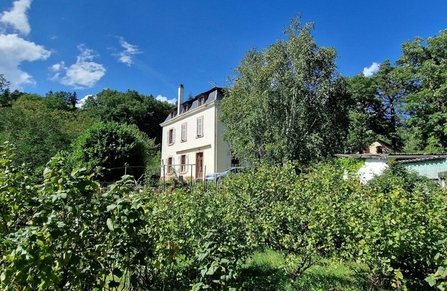 Lodging "Lilas" 105 m², 5-star, ground floor, wood-burning stove, 50 m² terrace