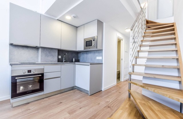 LOFT BUSINES II 117