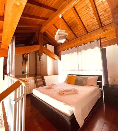 Loft Dei Lupi 260m dal Duomo FreeParking