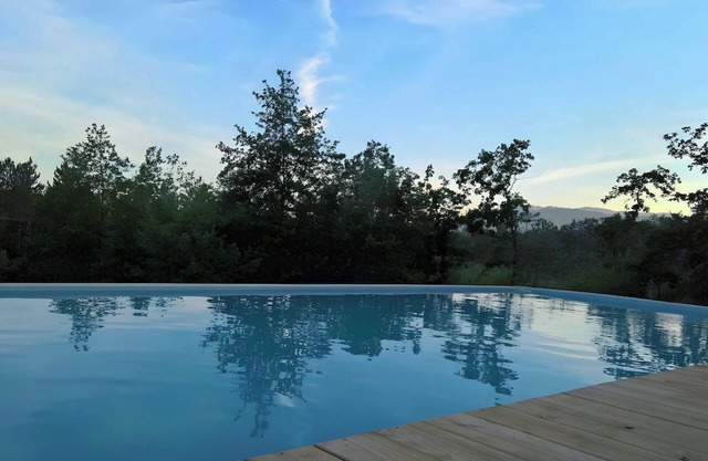 Logement insolite super confort, piscine chauffée