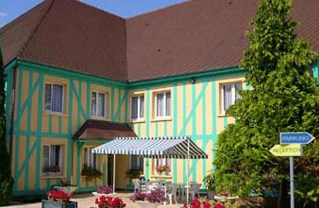 Logis Hôtel Le Pan De Bois