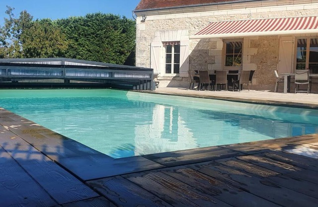 Longère avec Piscine Couverte Chauffée privative de Avril à Septembre