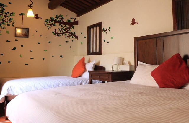 Longmen Inn Bed and Breakfast