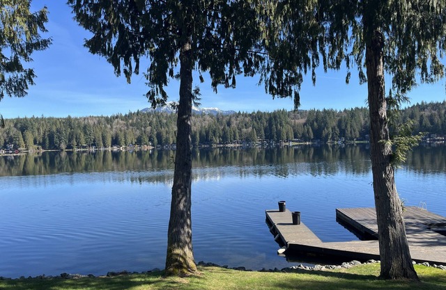 Loop Shore Inn on Lake Roesigner